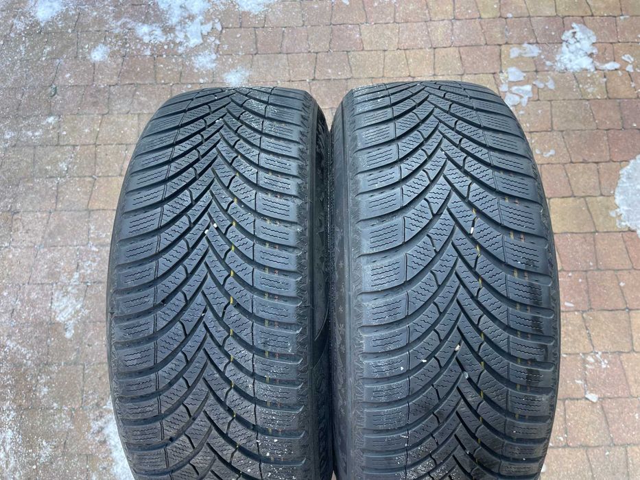 4038. Opony zimowe 205/50/17 Semperit 6mm 2023r cena za 2szt