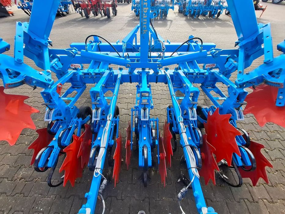 Monosem Multicrop  Pielnik Monosem 6-rzędowy do kukurydzy (75 cm) / buraków (45 cm)