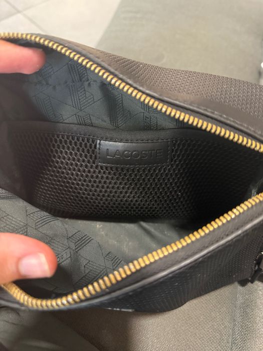 Bolsa lacoste tiracolo
