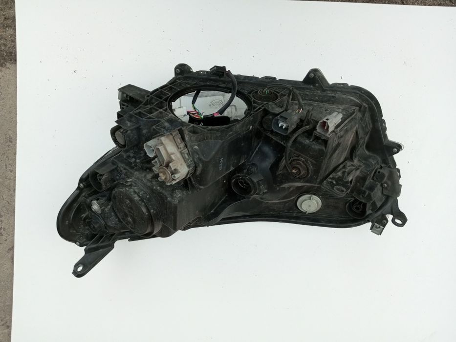 Оригінал фара права, рав4