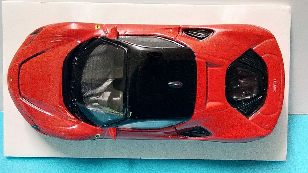 Ferrari SF90 Stradale (2019) - Miniatura à escala 1/43 da Bburago