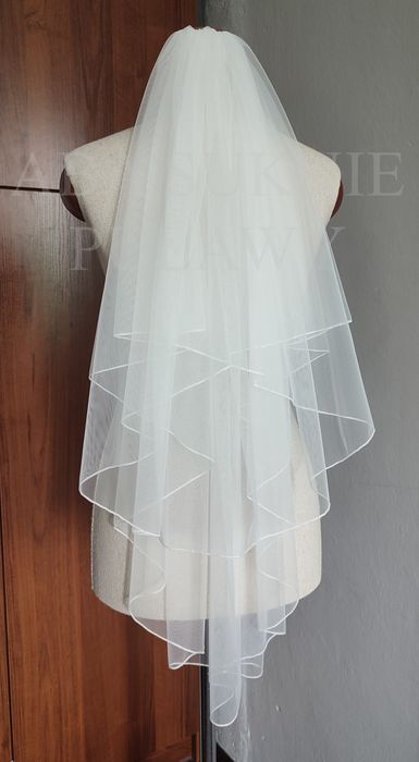 Nowy welon ślubny 60/80. Ivory.
