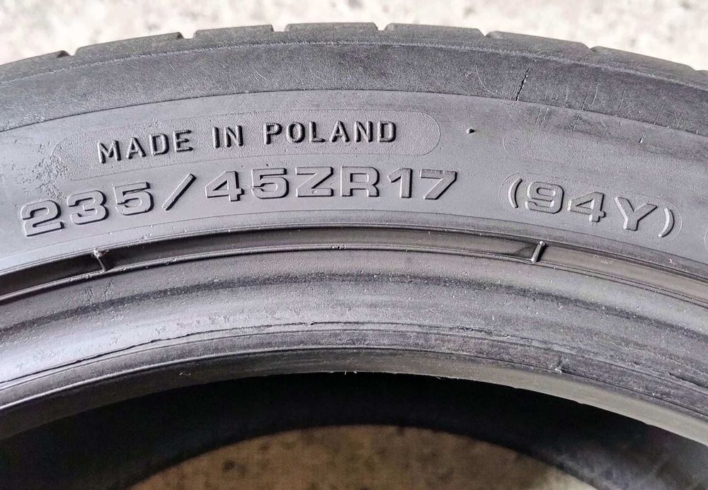 Шини літні R17 235/45 Dunlop Sport Maxx RT2
