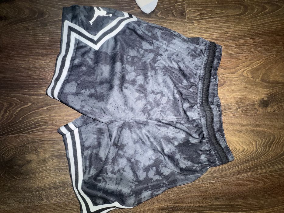 Spodnei jordan nowe z metka razmiar L