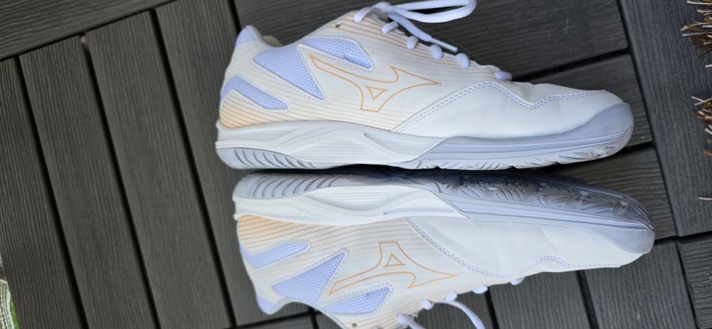 Buty do siatkówki halowe Mizuno Cyclone rozm.42.5Speed 4