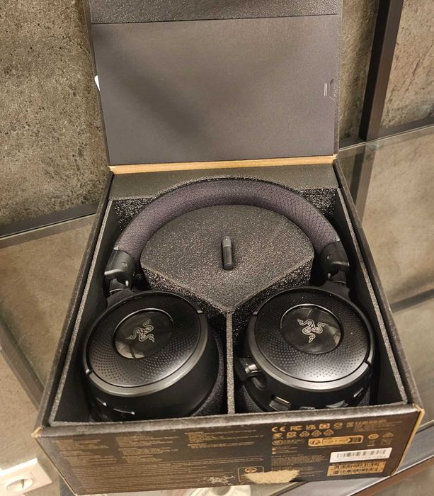 Razer Kraken V4 Wireless RGB – Como Novos