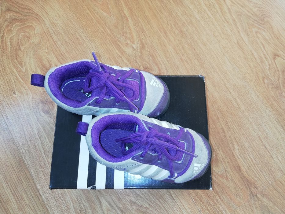 Adidas dziecięce buciki