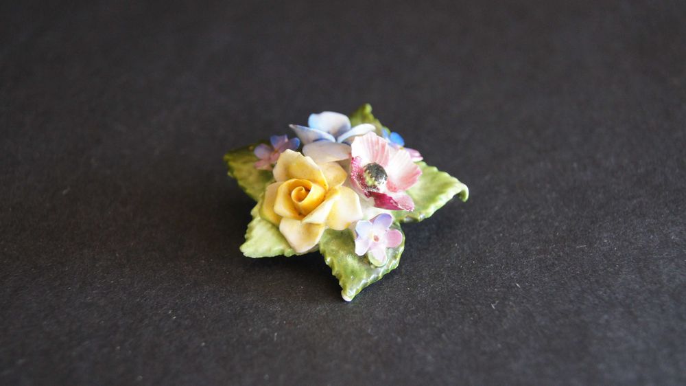 Broszka porcelanowa Denton England