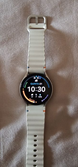 Samsung Galaxy Watch 6 40mm conforme descrição