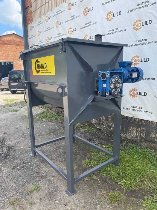 Шнековий змішувач, смеситель, змішувач комбікормів, кормосмеситель