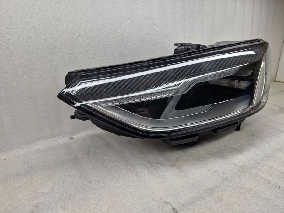 audi a4 b9 lift lampa lewa przód 8w0941011