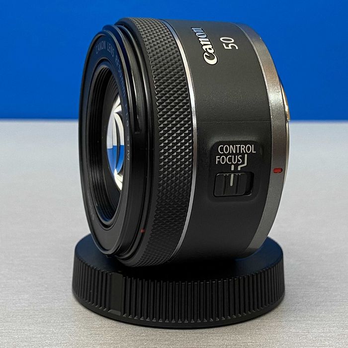 Canon RF 50mm f/1.8 STM