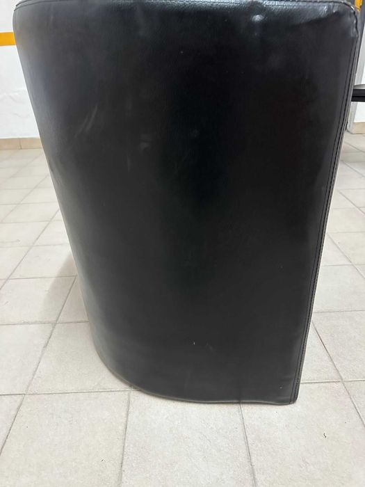 Sofá individual preto