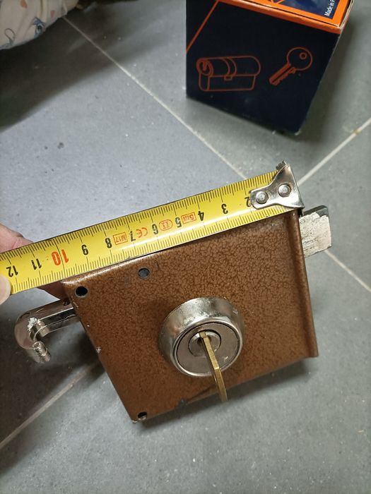 Fechadura porta 10 x 9