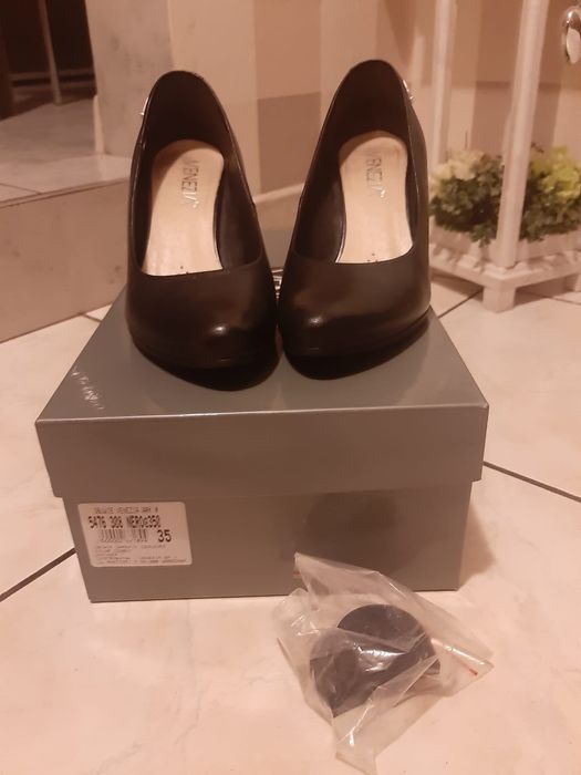 Buty Venezia rozmiar35 na slupku