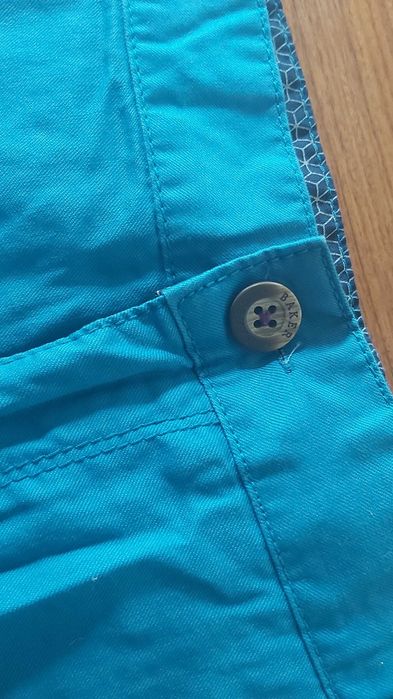 Calcas novas da Ted Baker para 14 anos.