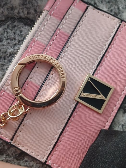 картхолдер victoria's secret.