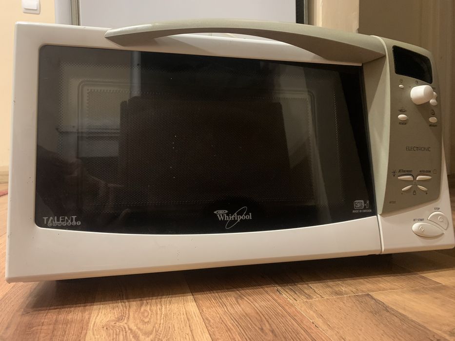 Мікрохвильова піч Whirlpool