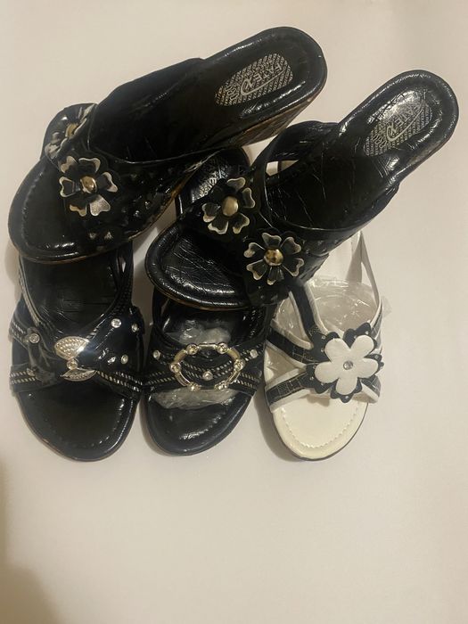 Жіночі шльопанці на літо