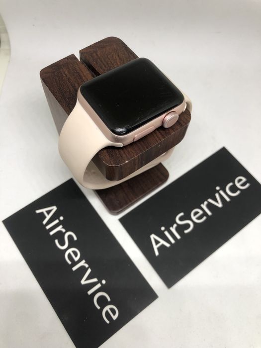 Оригінальні  Apple watch series 2 38 mm gold