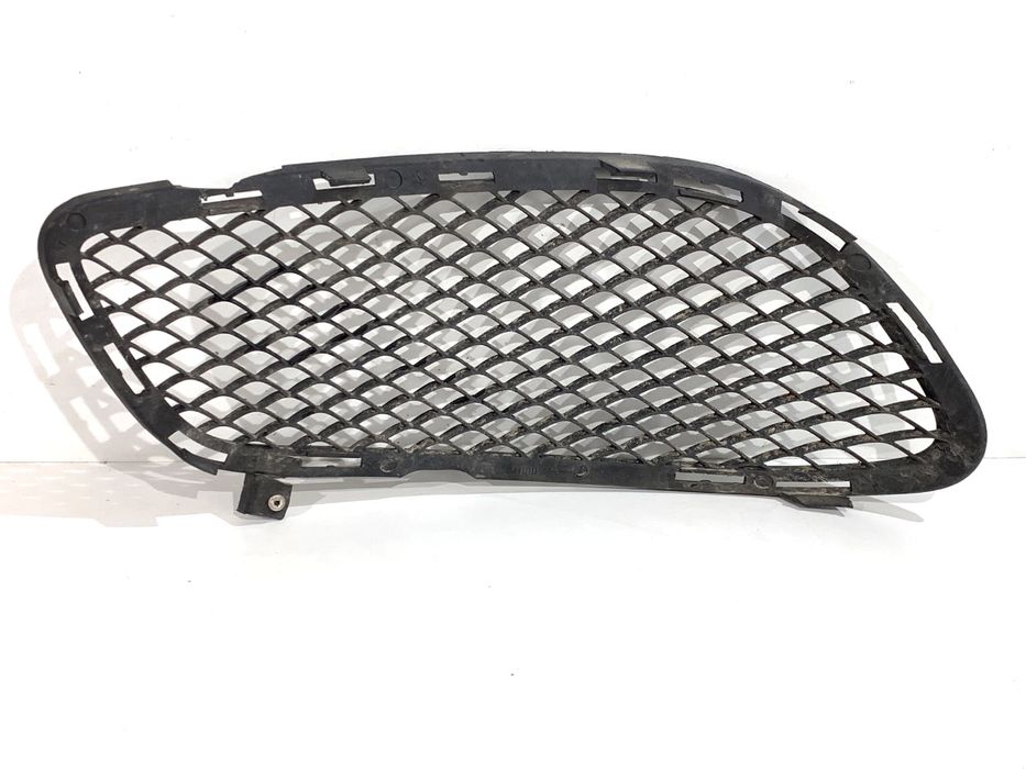 KRATKA ZDERZAKA PRAWY PRZÓD MERCEDES W218 A2188852023 Kombi 12-17