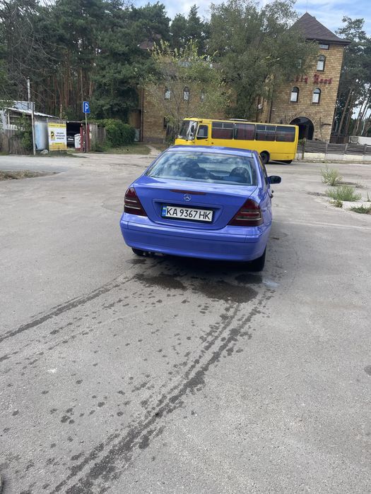 Продаю отличный мерс