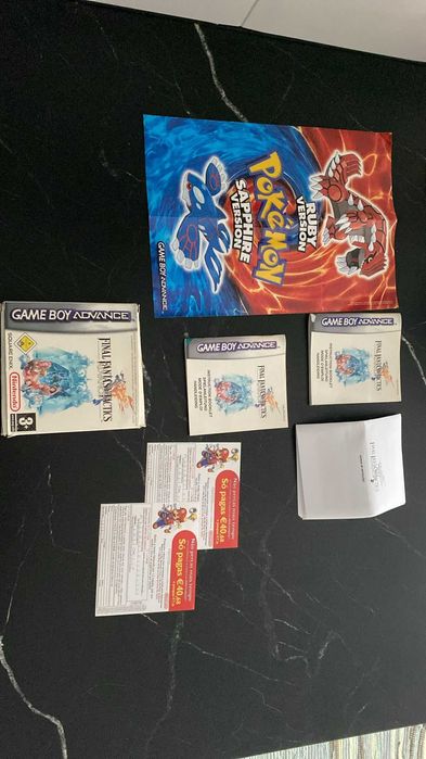 Caixa Final Fantasy Tactics completa com manuais e poster Pokemon/FFT