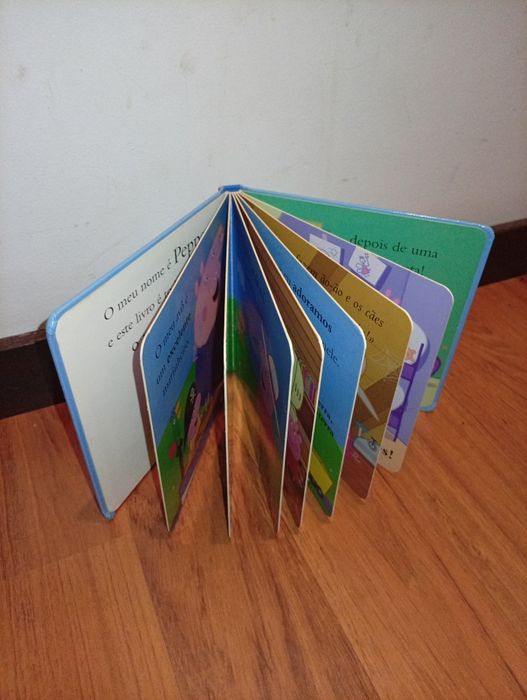 Livro da Peppa Pig ("O meu avô")