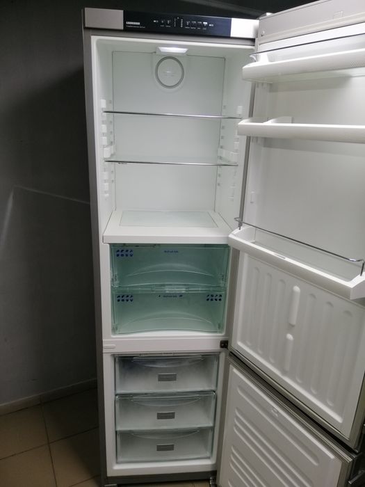 Шикарный LIEBHER NO Frost ПРИВЕЗУ
