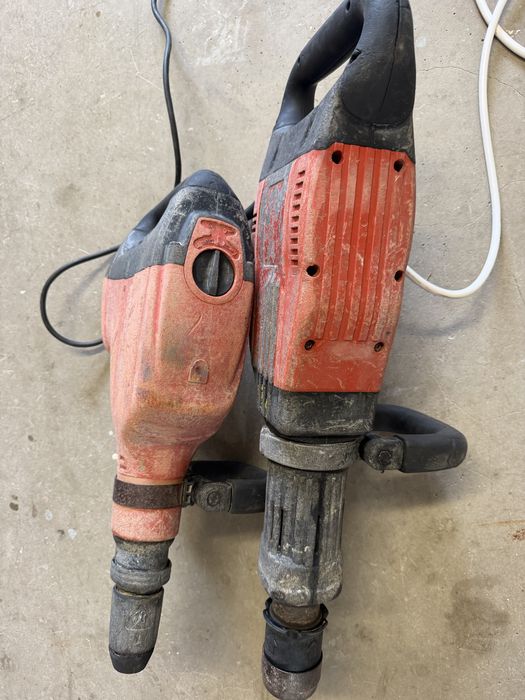 Відбійний молоток Hilti