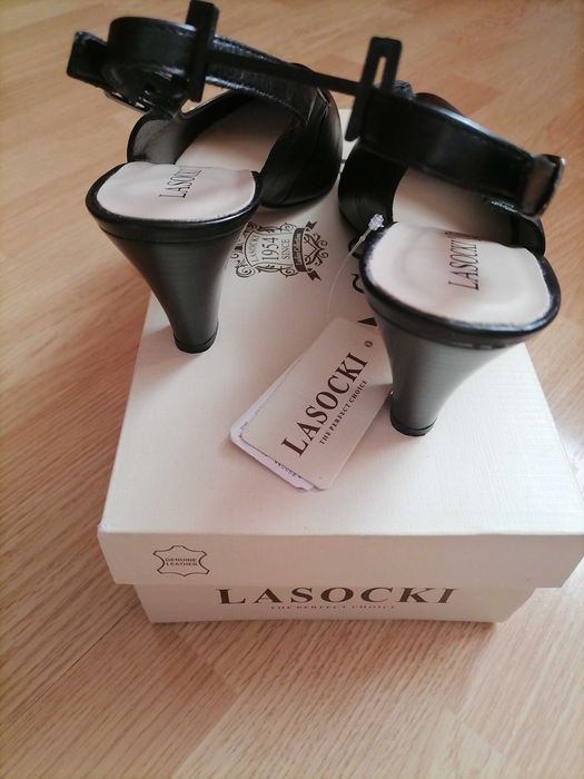 Czółenka skórzane "Lasocki" roz 39 - 26 cm. Nowe.