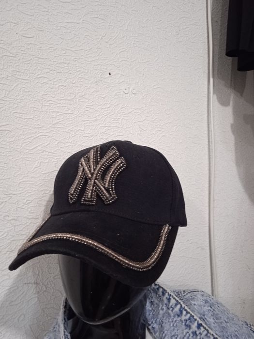 Кепка женская на межсезонье.