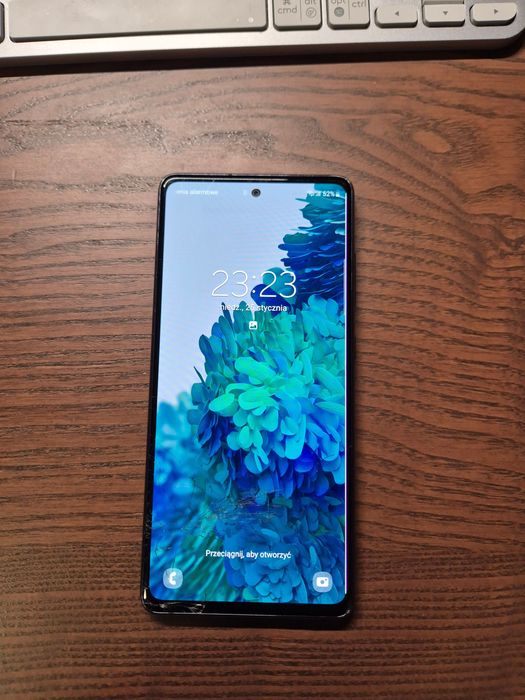 Samsung S20 FE - pęknięte szkło, reszta sprawna - Navy Blue 128GB