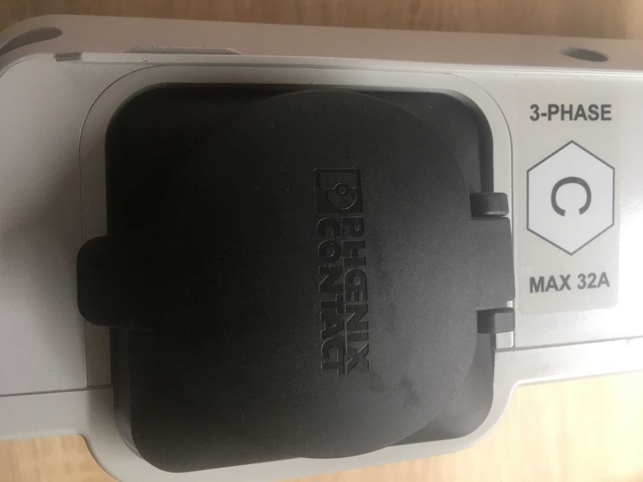 Зарядная станция GARO Wallbox GLBDC-T222WO: 13 700 грн. - Пускові та ...