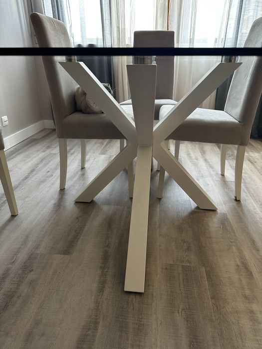 Mesa de vidro com pe em ferro