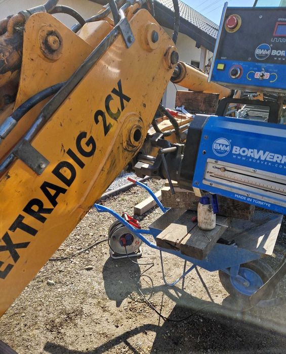 Wytaczanie mobilne, tulejowanie, toczenie, regeneracja siłowników