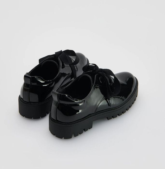 Туфлі для дівчинки