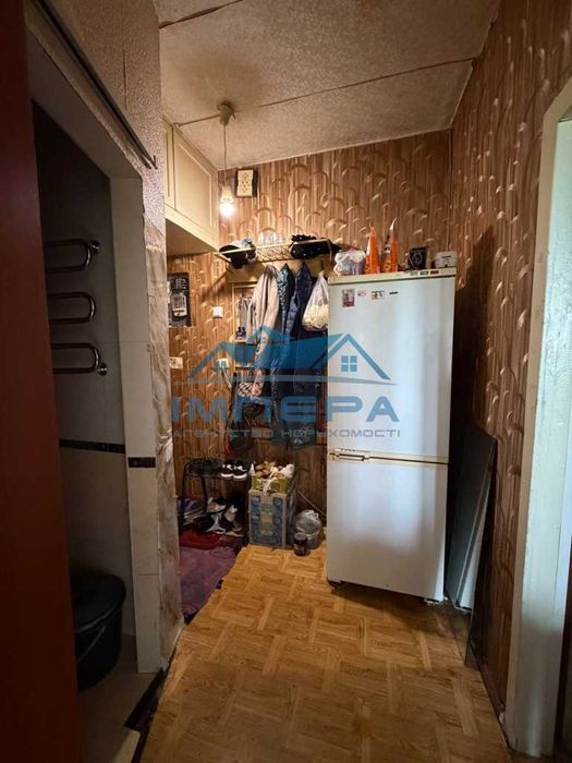 Продам 2-кімнатну квартиру в центральній частині міста.