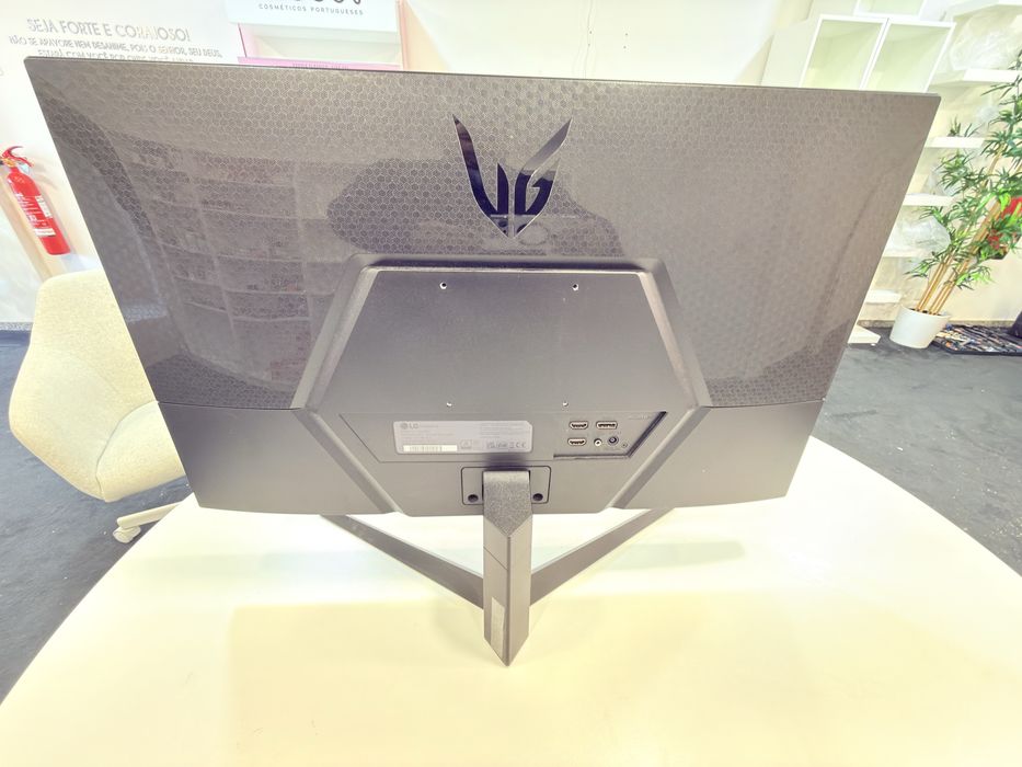 Monitor Gamer LG 27" modelo 27GQ50F-B