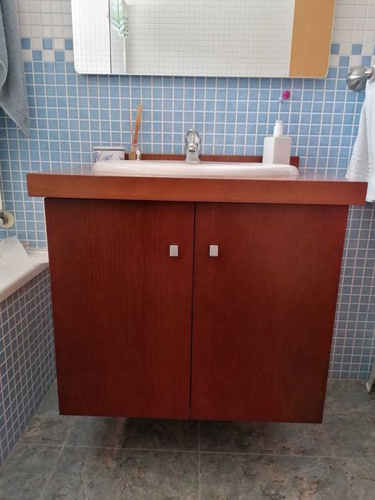 Móvel casa de banho + lavatório e torneira