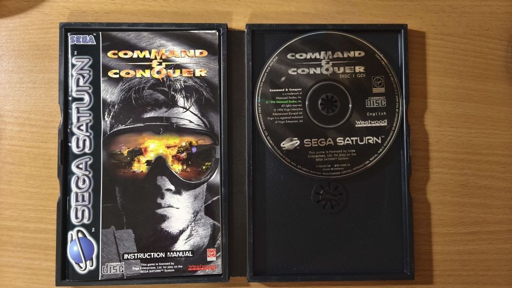 Caixa e manual Command & Conquer (Sega Saturn)