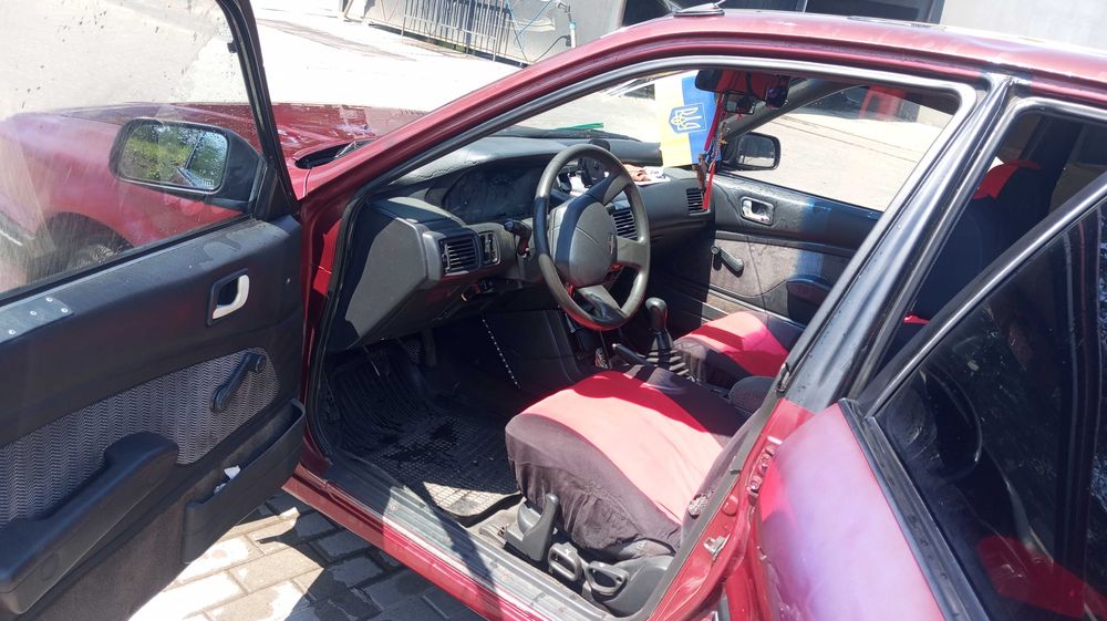 Автомобіль Mitsubishi