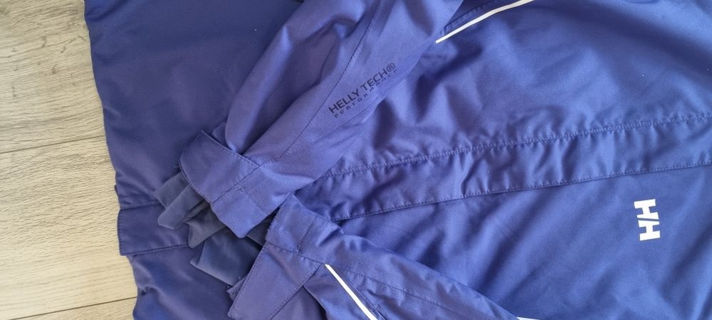 Helly Hansen L    .