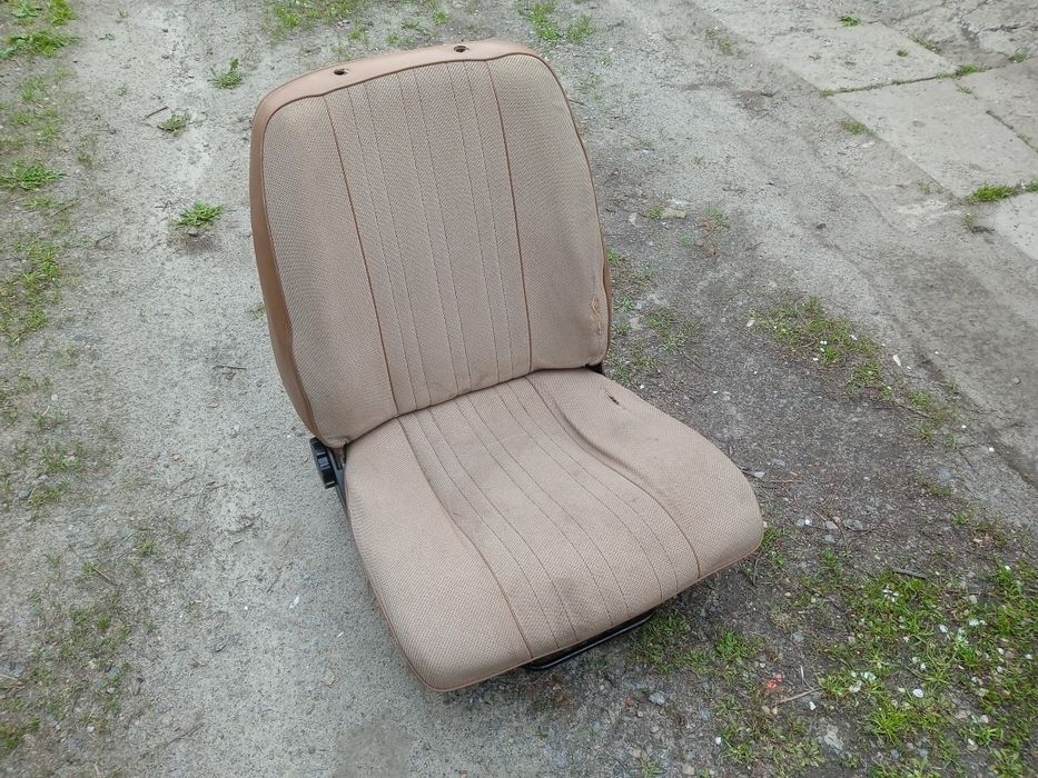 Автосидіння крісло Alfa Romeo 33 Alfasud