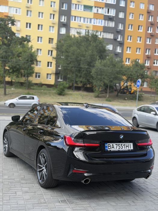 BMW 3 Series 2019 VIN WBA5R7C05LFH48132 фото оголошення 10 з 24