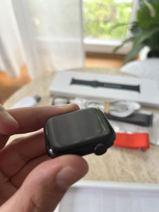 Apple Watch SE 3 40 mm GPS M/L. Kolor: midnight. Polska dystrybucja. Jak nowy!