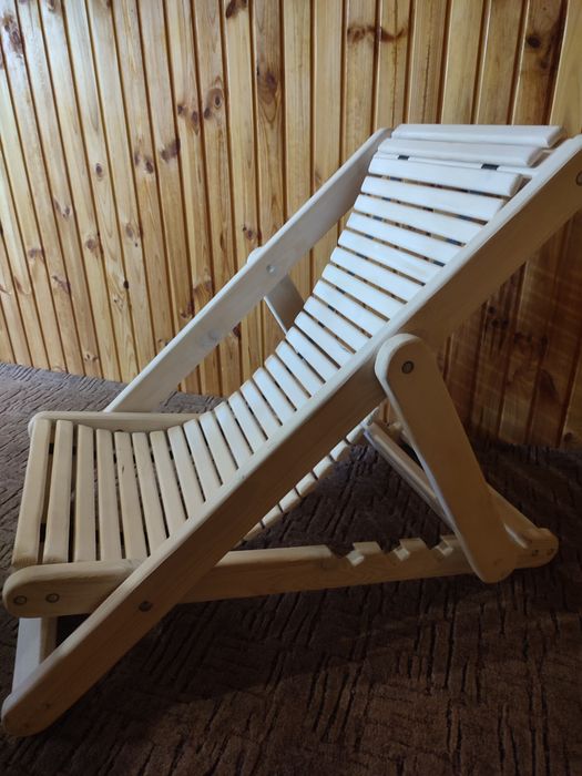 Шезлонг розкладний,лежак для дому,дачі,саду.
