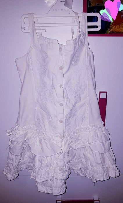 Sukienka na ramiączkach z falbanką biała 104/110 orginal Marines