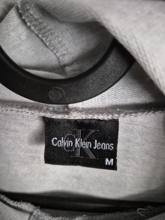 Krótka bluza z kapturem Calvin Klein cienka szara M 38