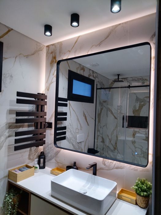 Serviços de Eletricidade e pichelaria